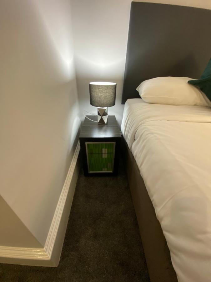 No6 West Coates Hotel Единбург Екстериор снимка