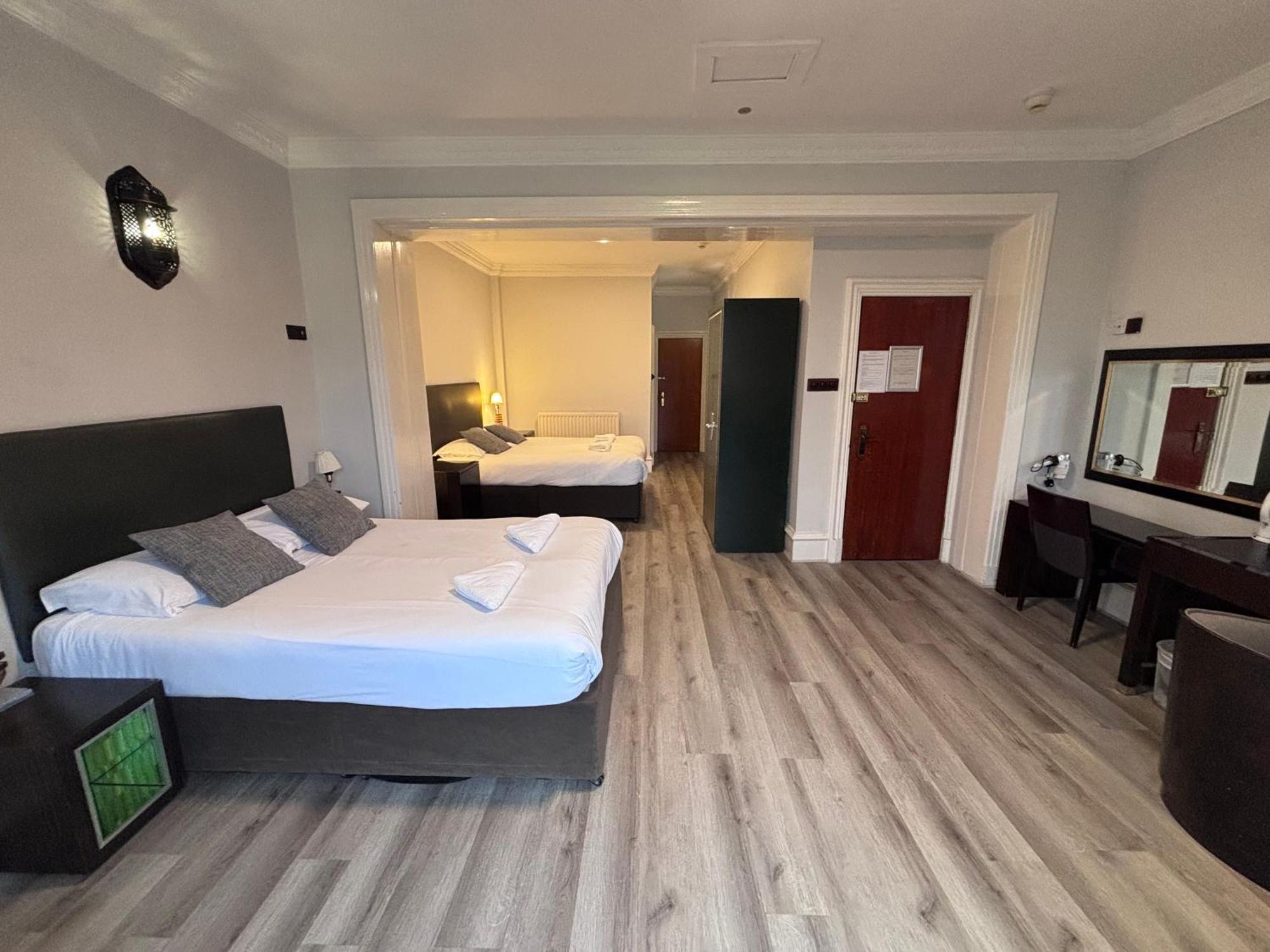 No6 West Coates Hotel Единбург Екстериор снимка