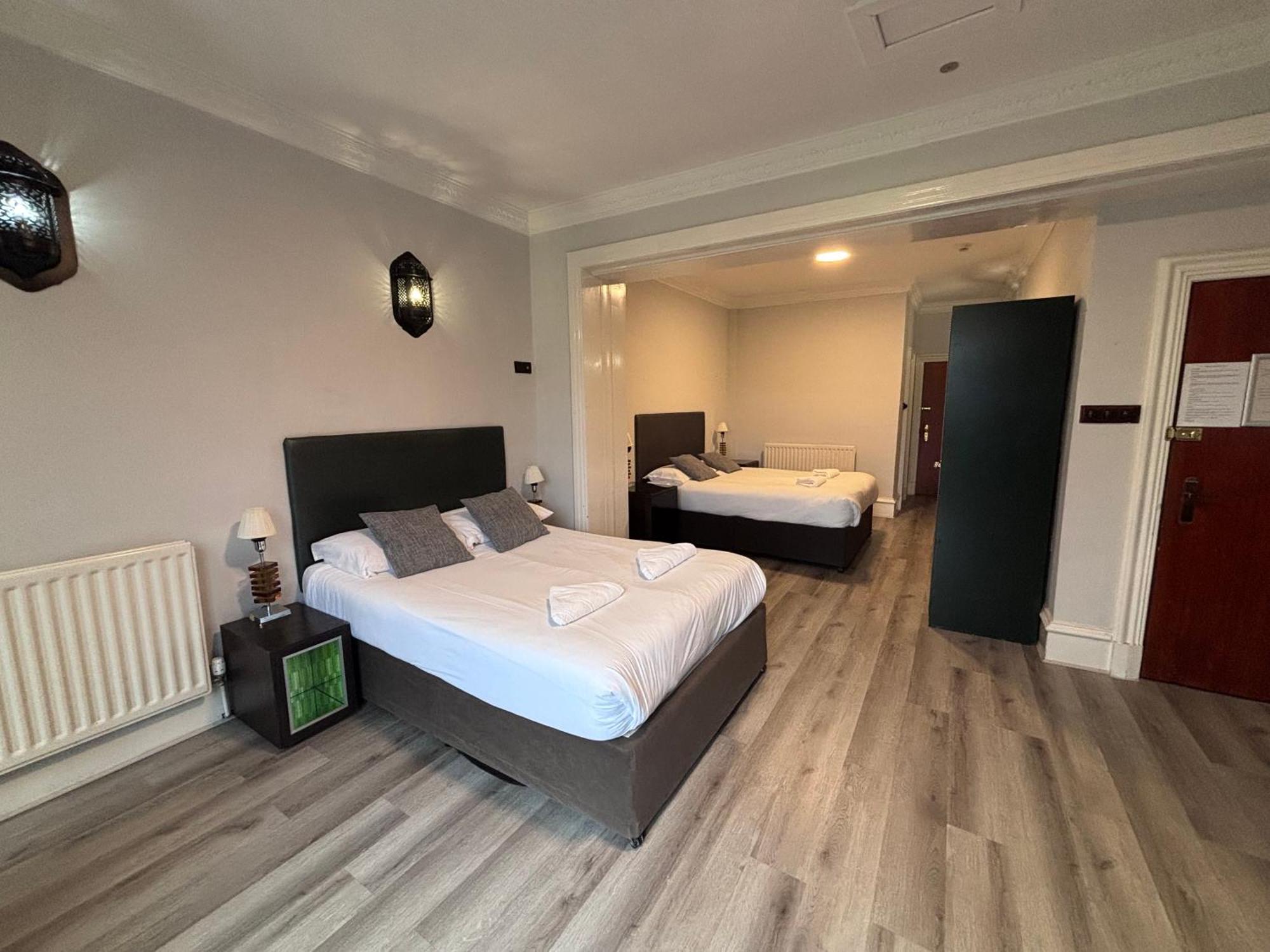 No6 West Coates Hotel Единбург Екстериор снимка