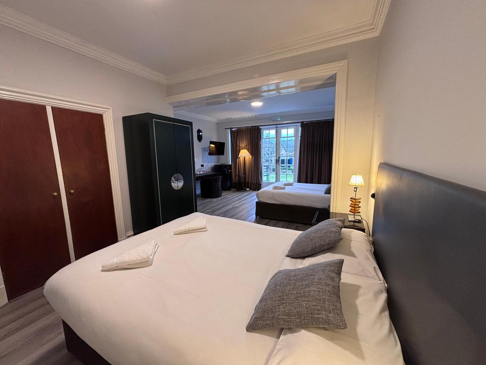 No6 West Coates Hotel Единбург Екстериор снимка